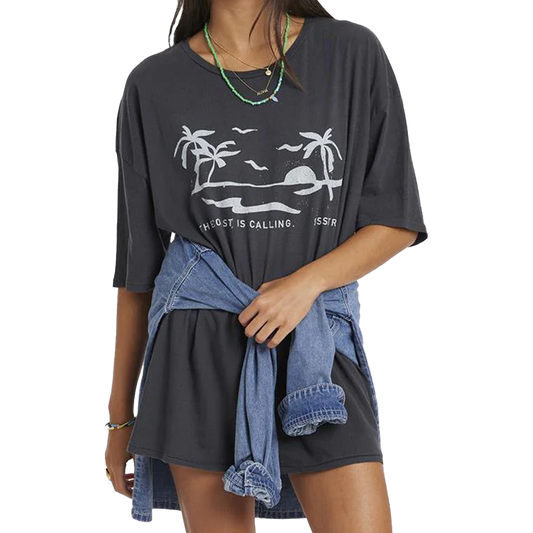 Kicking It Slouch S/S T-Shirt 2025