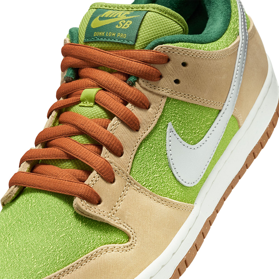 Dunk Low Pro Shoe