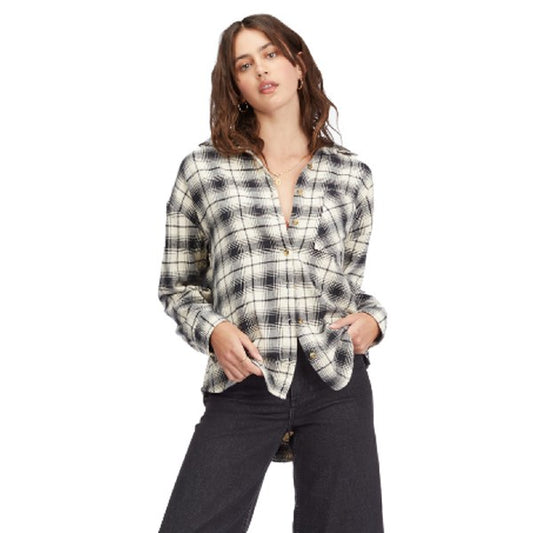 W Easy Breezy L/S Button-Up FA22