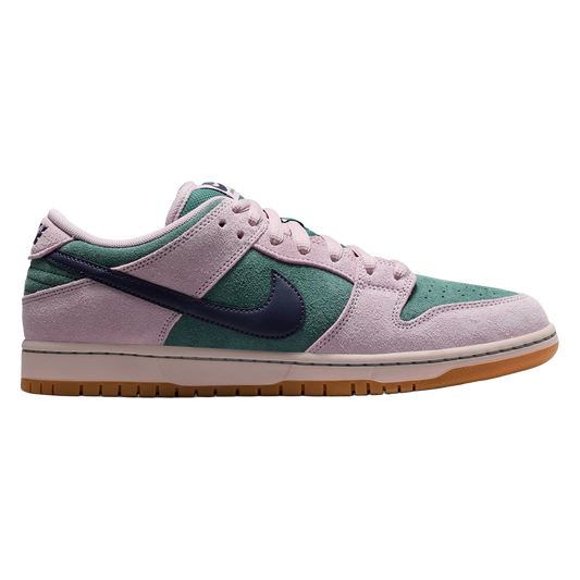 SB Dunk Low Pro Shoe