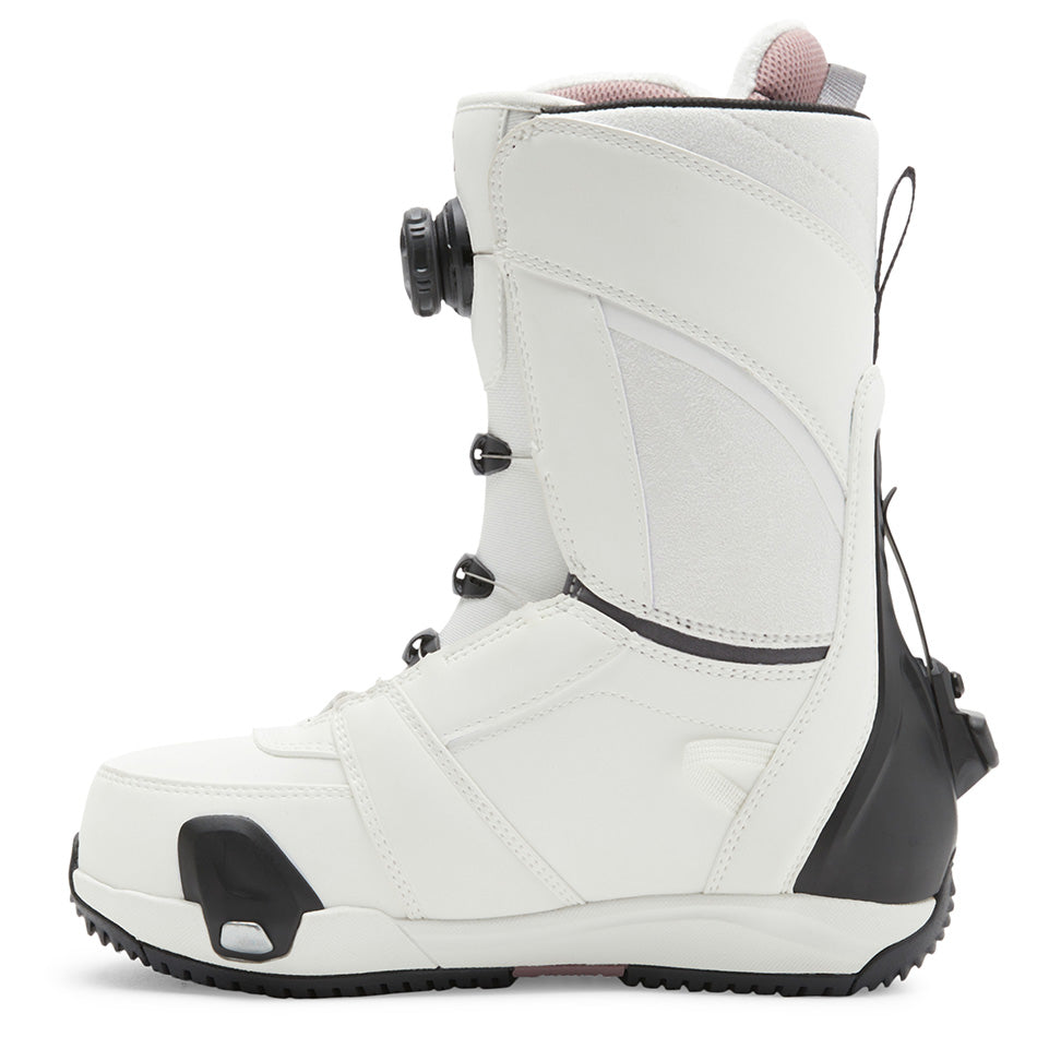 Lotus Step On Boot 2025