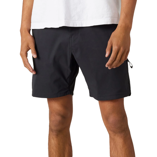 Everywhere Featherlight Short 2025