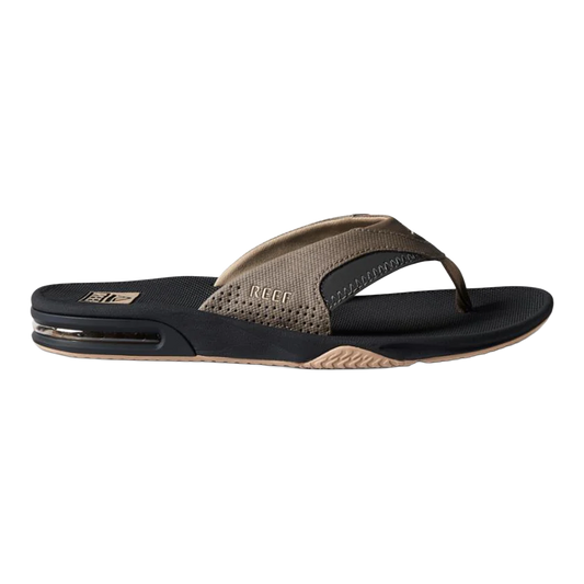 Fanning Sandal
